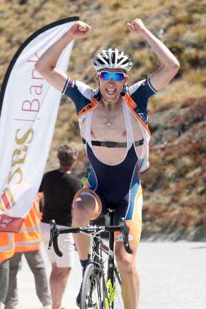 Taylor Gunman wins up Coronet Peak
